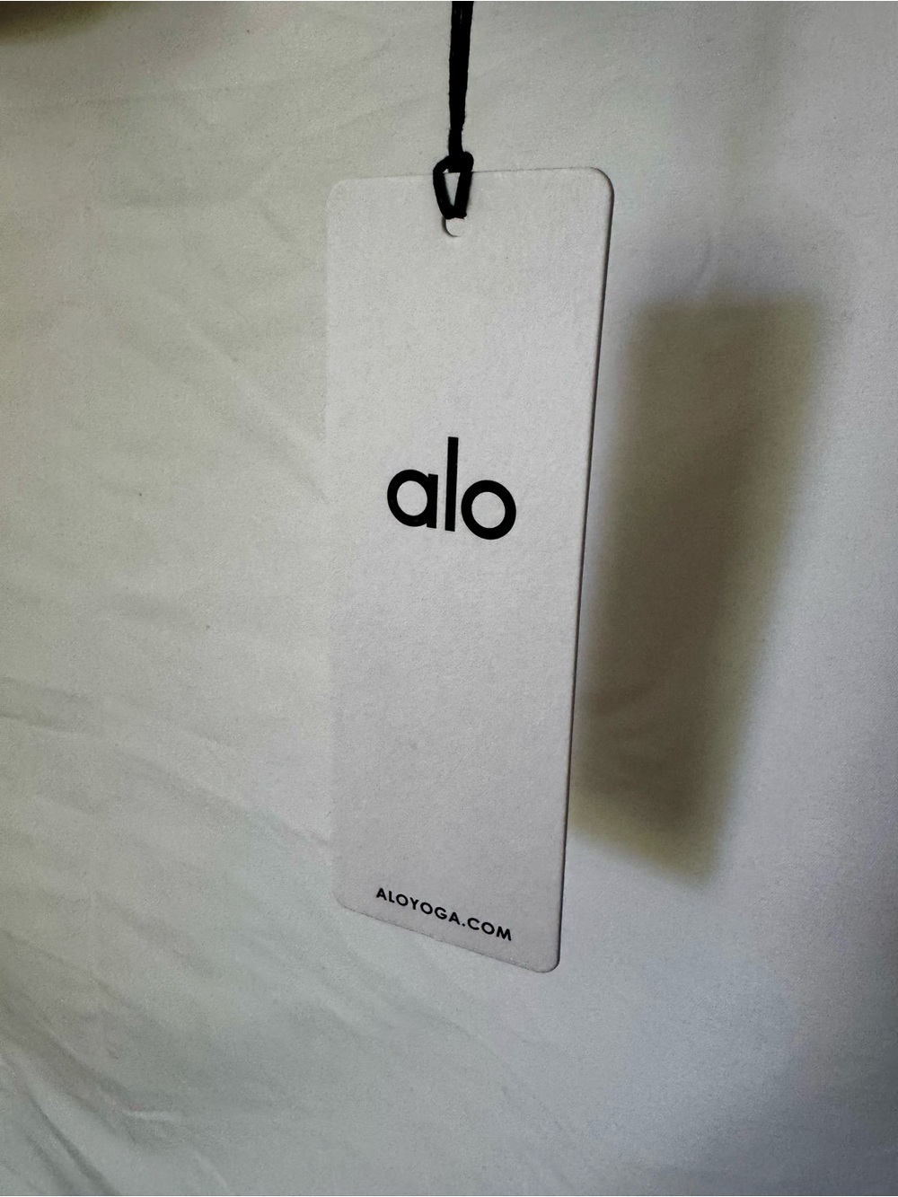 Alo Yoga All Day Short Sleeve Tee White Modal Silver Logo Size M NWT - Picture 4 of 5